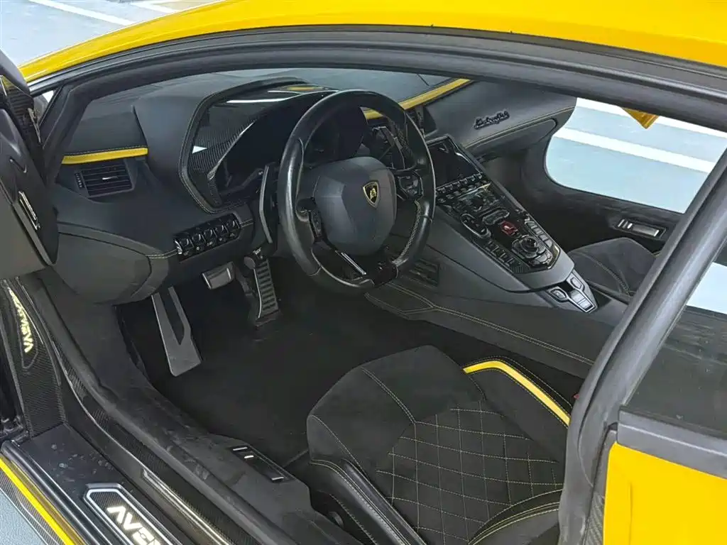 Lamborghini Aventador 2017 Aventador S фото 11