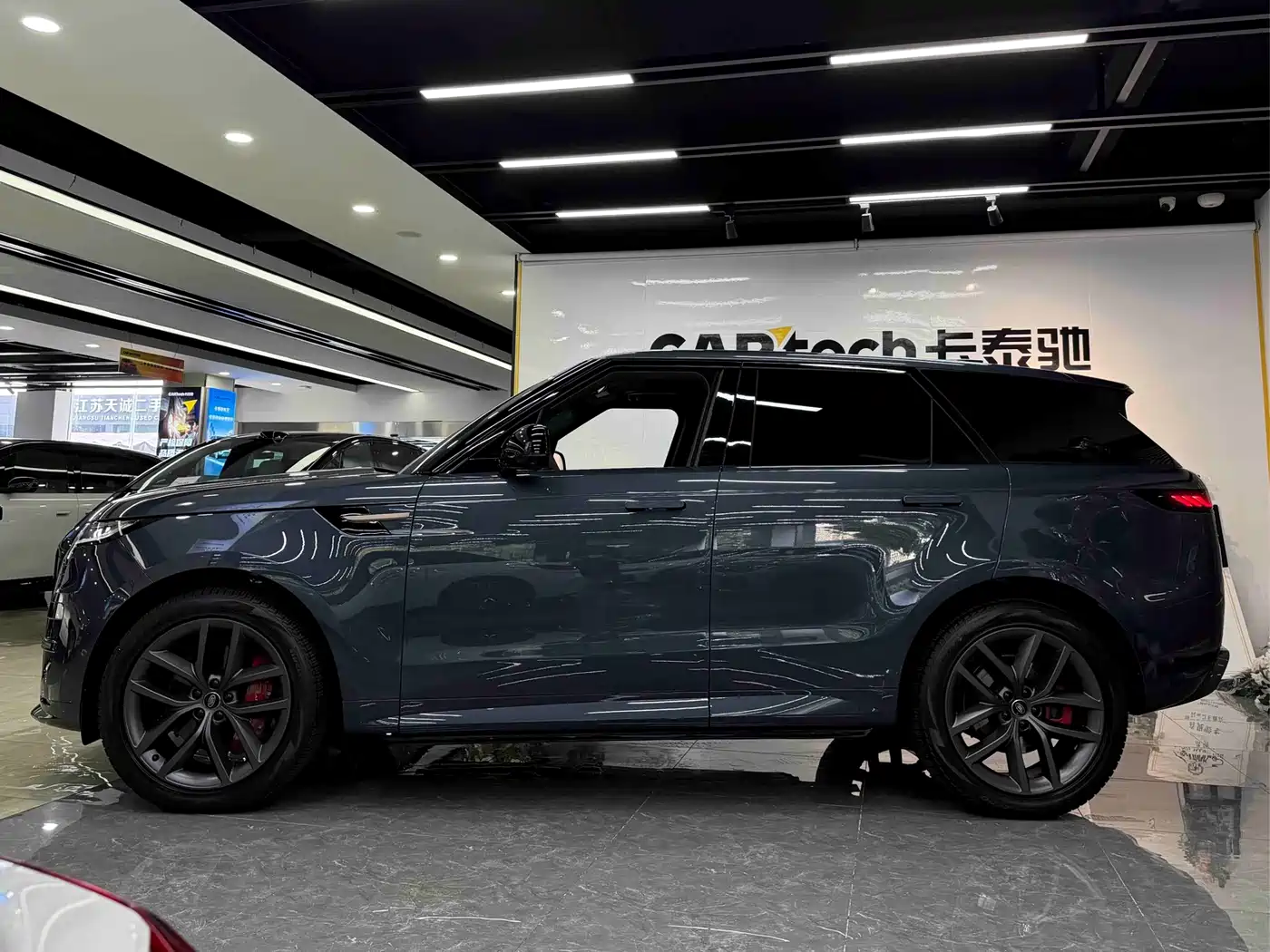 Land Rover Range Rover Sport 2025 2025 400PS Dynamic SE