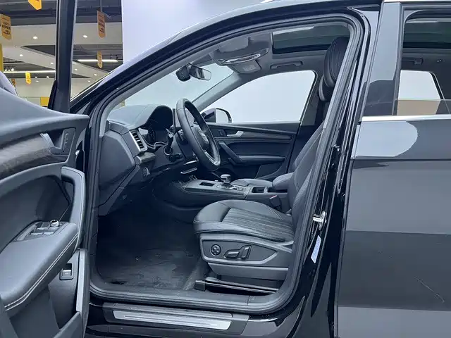 Audi Q5L 2022 Facelift 40T Luxury Elegance фото 10