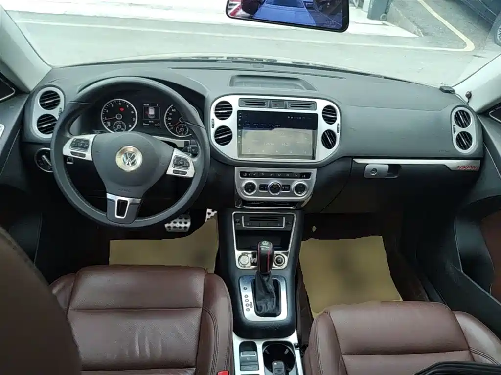 Volkswagen Tiguan 2015 1.8TSI Automatic 2WD Highline фото 10