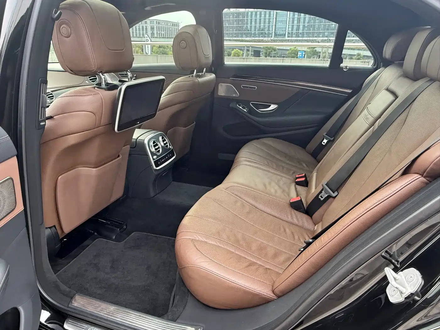 Mercedes-Benz S-Class 2016 S 320 L Business Edition фото 8