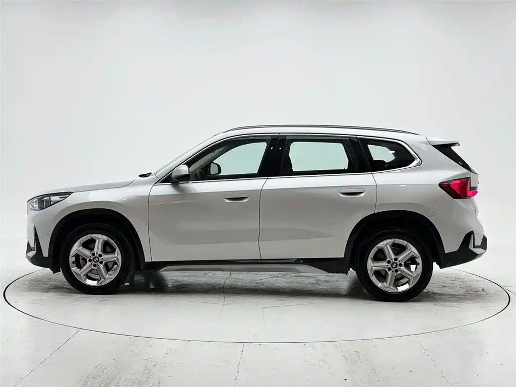 BMW X1 2023 sDrive20Li X Design Package фото 7