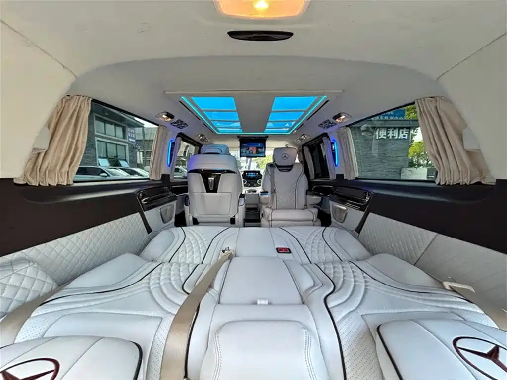 Mercedes-Benz Vito 2021 2.0T Business Edition 7-seater фото 16