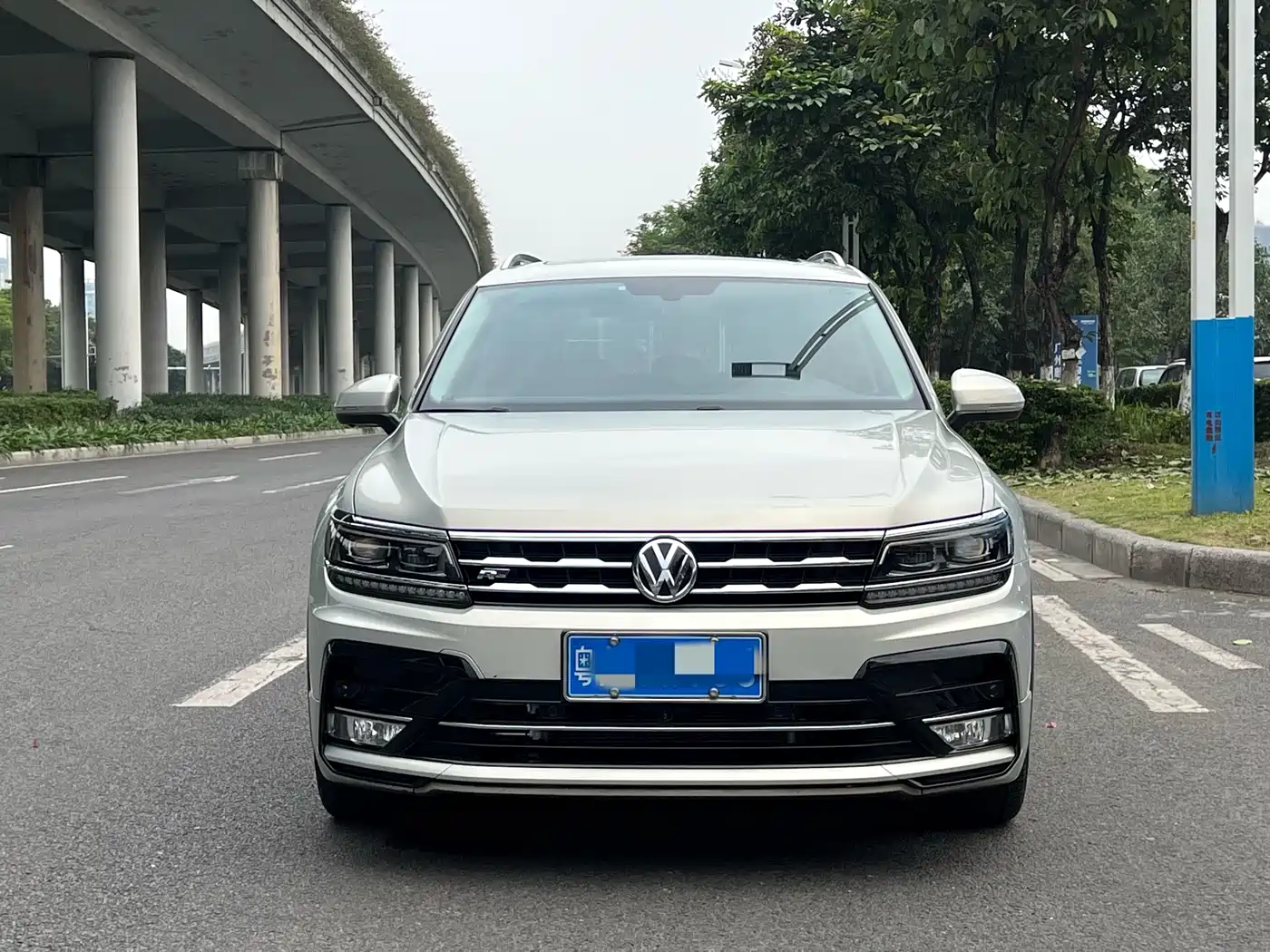 Volkswagen Tiguan L 2019 330TSI Automatic 2WD R-Line Flagship Edition China VI фото 2