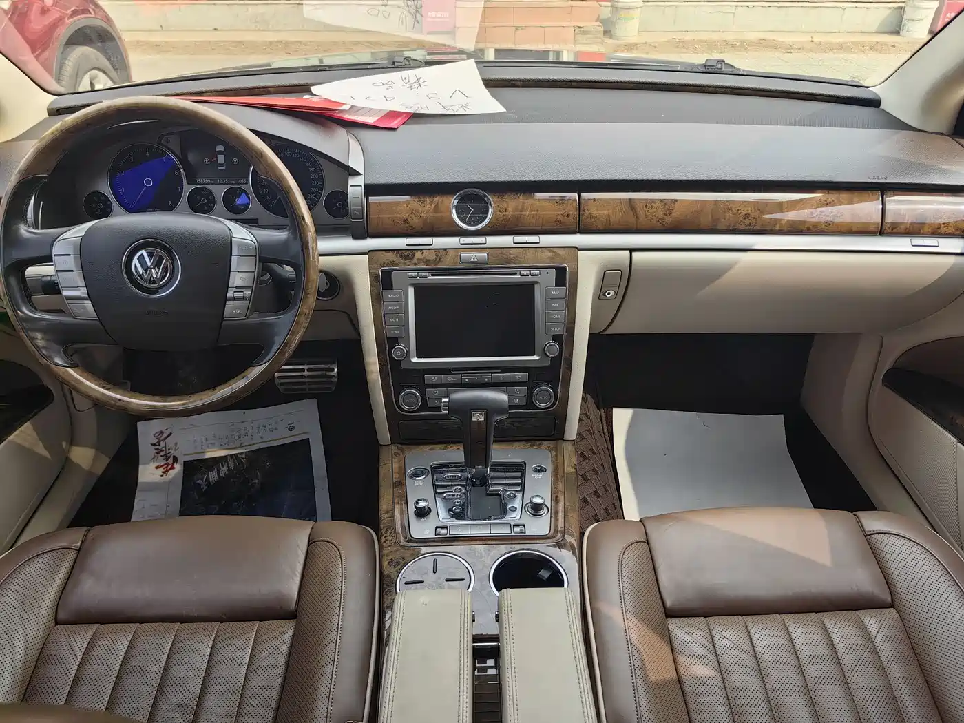 Volkswagen Phaeton 2011 4.2L V8 4-seat Extended Individual Edition фото 13