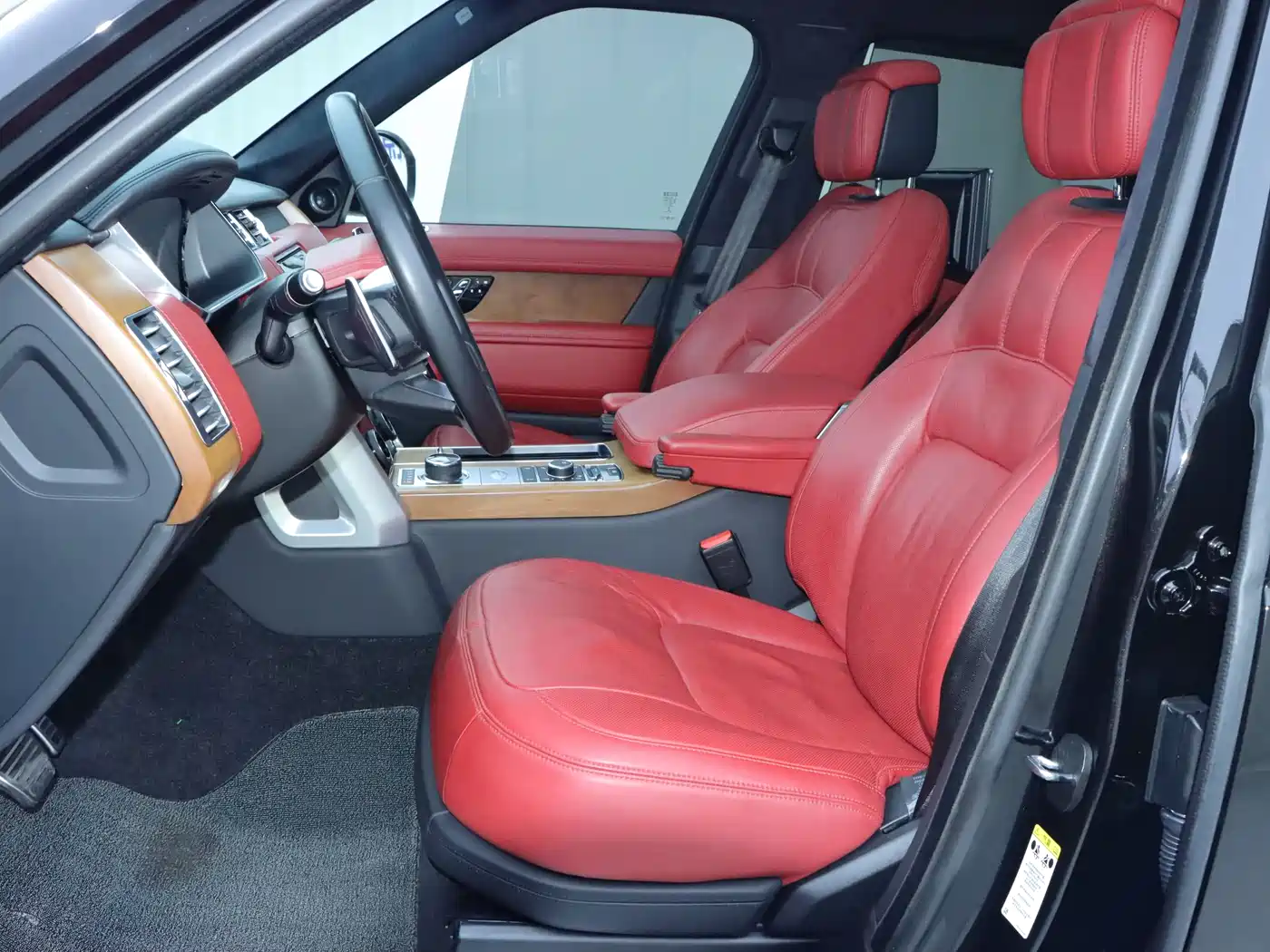 Land Rover Range Rover 2019 3.0 SC V6 Prestige Genesis Extended Edition фото 5