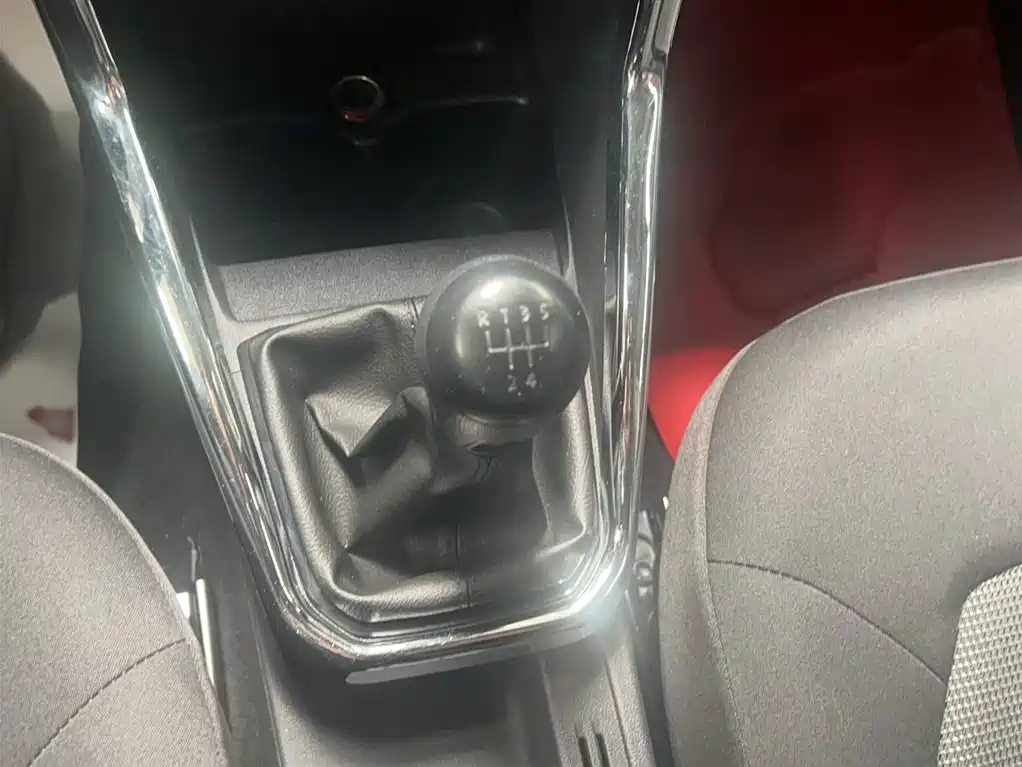 Volkswagen Jetta 2017 1.4L Manual Fashion фото 4