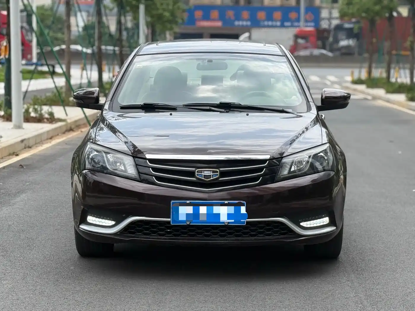 Photo 3 - Geely Emgrand
