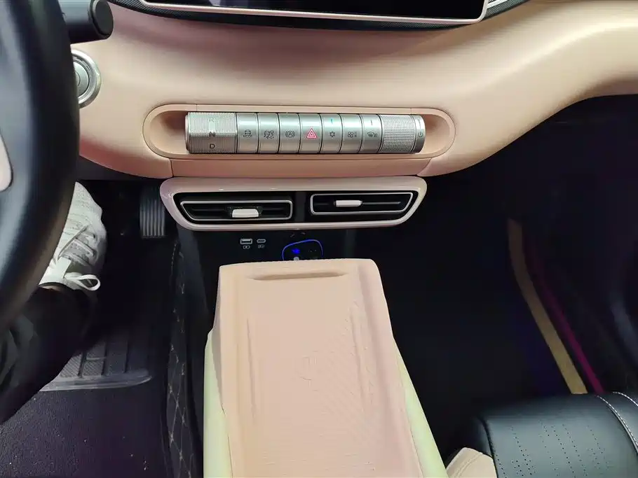 BYD Seagull 2024 Glory Edition 305km Freedom Edition фото 16