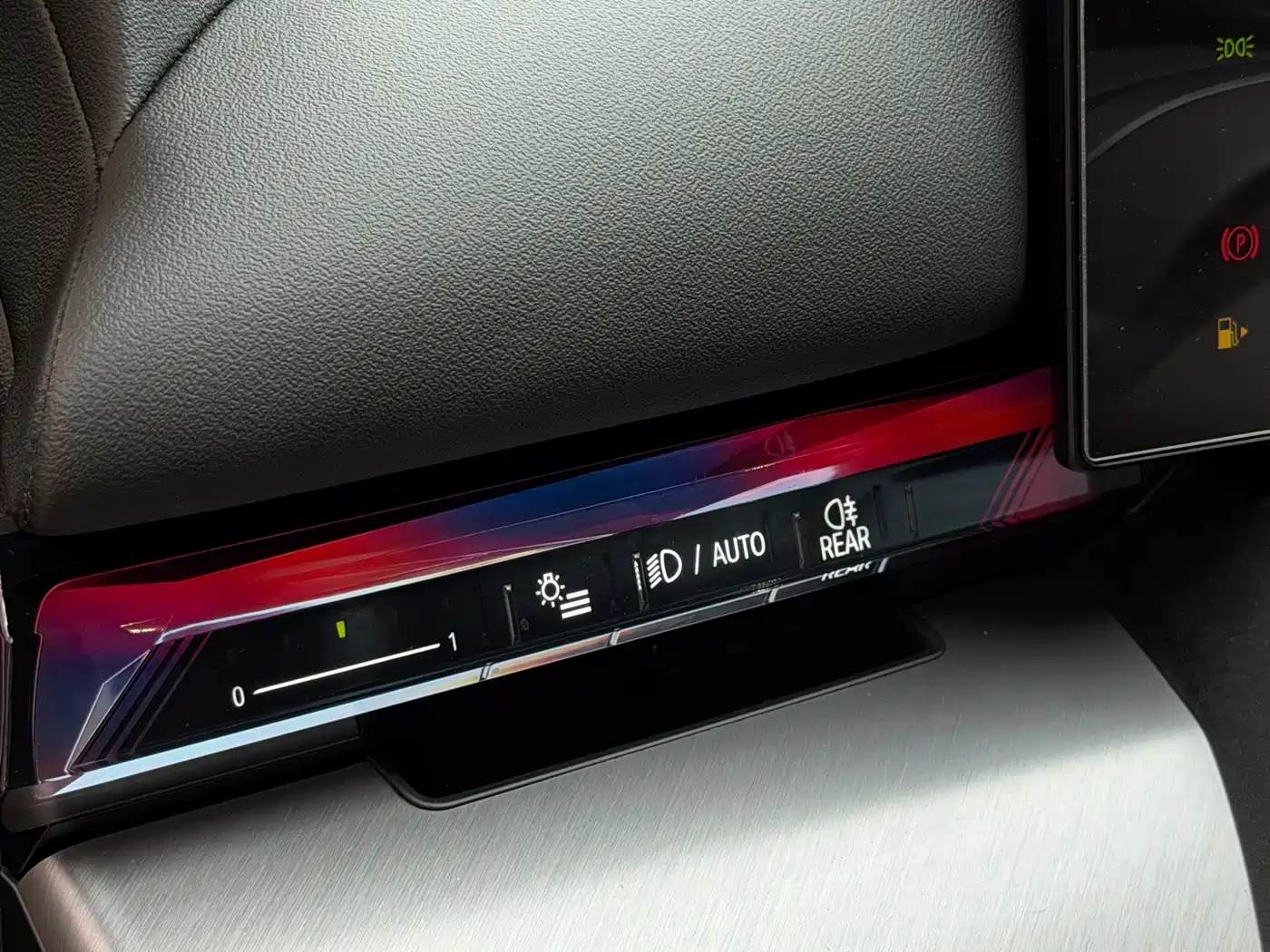 BMW 5 Series 2024 530Li Leading M Sport Package фото 13