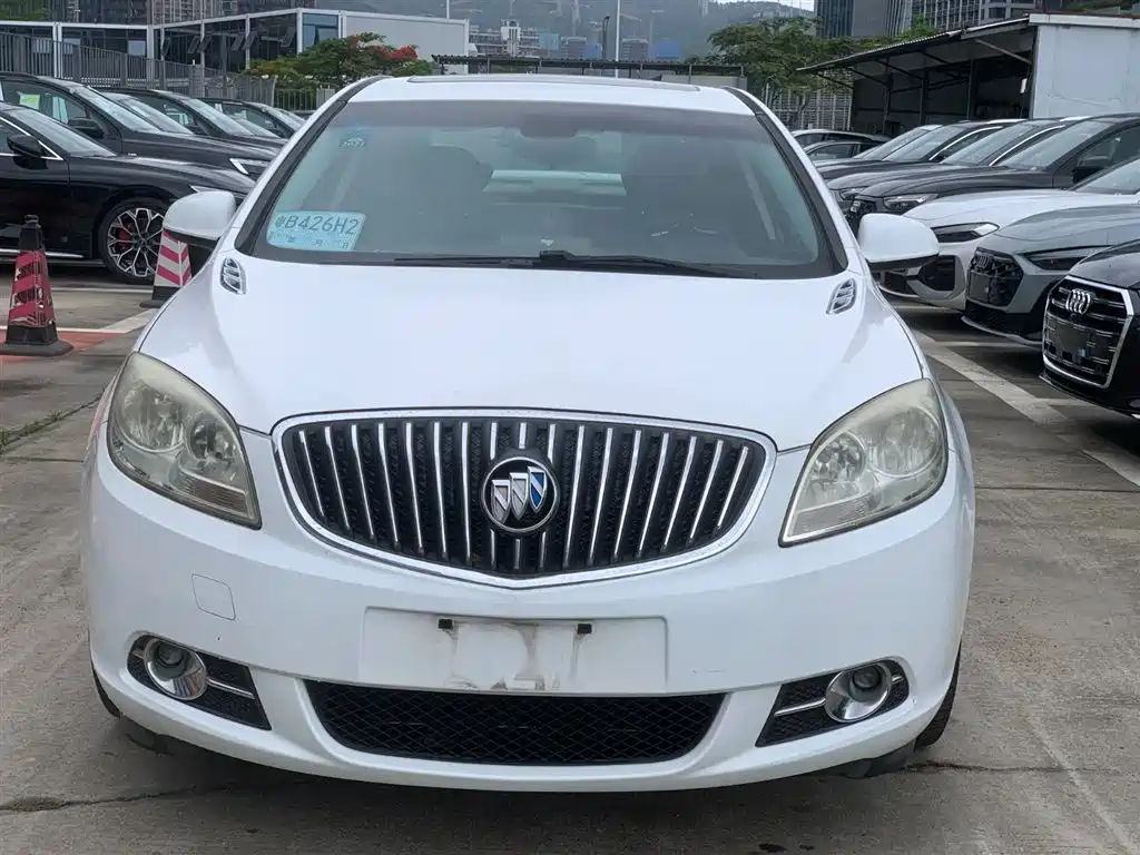 Buick Excelle 2013 GT 1.6T Automatic Sport Fashion Edition фото 2
