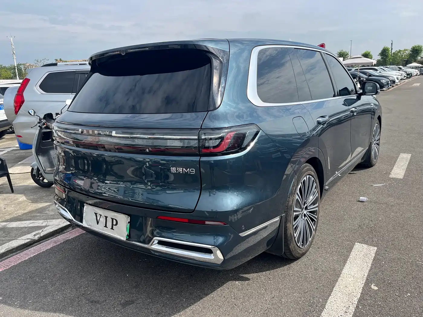 Фото 4 - Geely Galaxy Galaxy M9