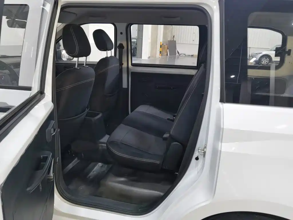 Wuling Motors Wuling Hongguang PLUS 2023 2019 1.5T Manual Standard 5-Seater