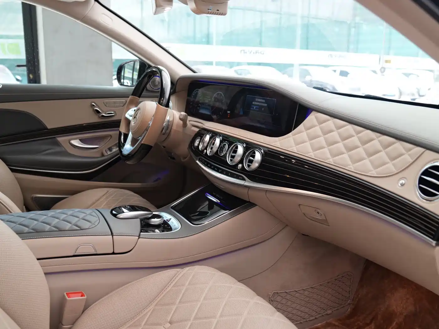 Mercedes-Benz Maybach S-Class 2018 Model S 680 фото 9