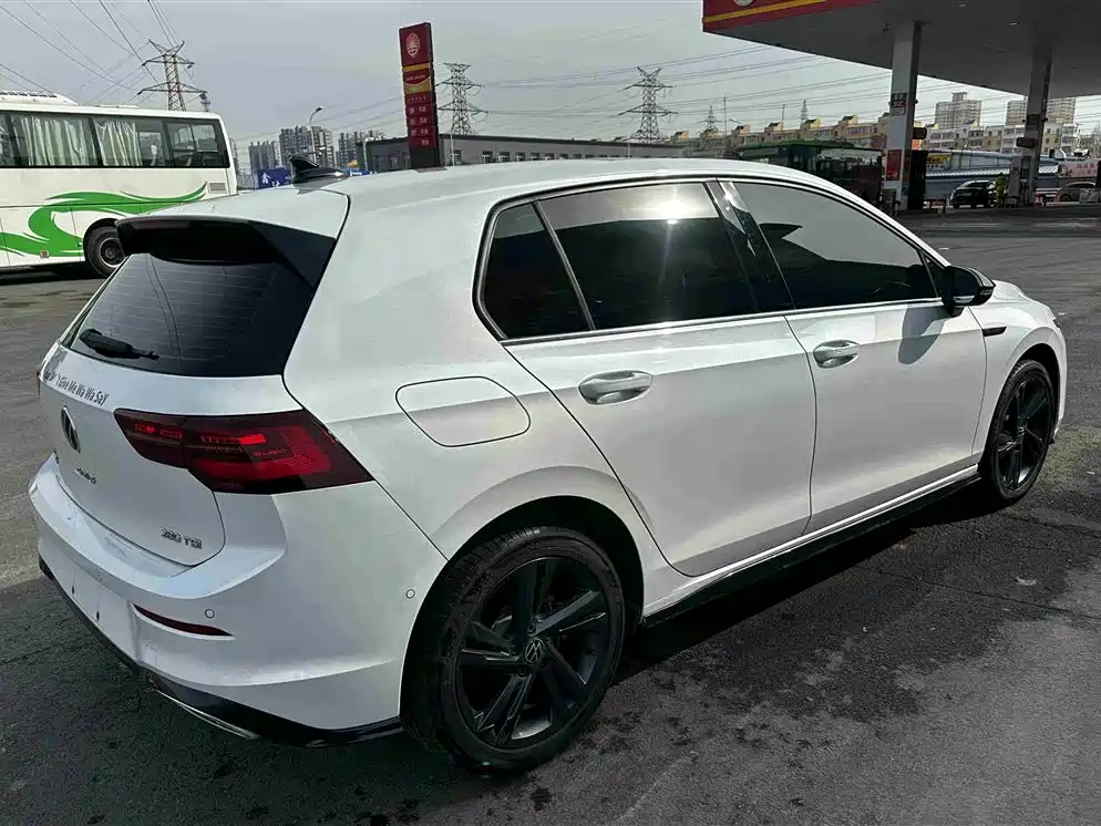 Volkswagen Golf 2021 280TSI DSG R-Line фото 18