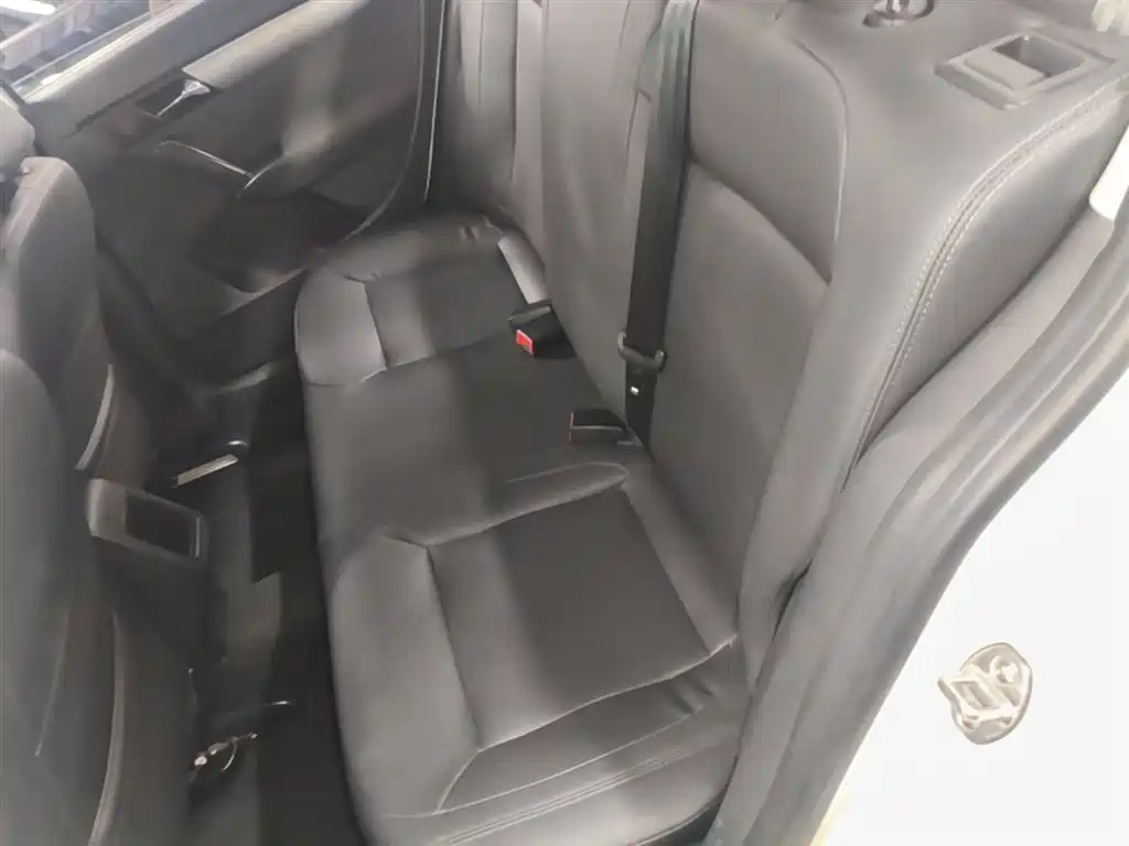 Volkswagen Lavida 2017 1.6L Automatic Comfort Edition фото 17