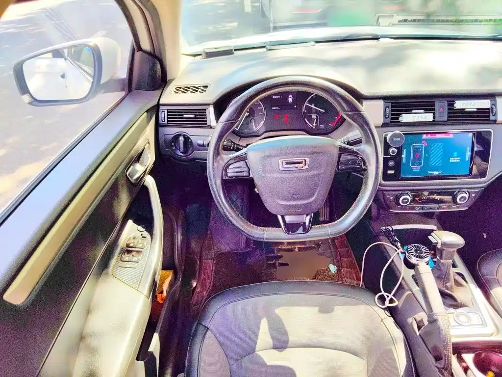 Qoros 3 2016 2016 Urban SUV 1.6T Automatic Zhiyue