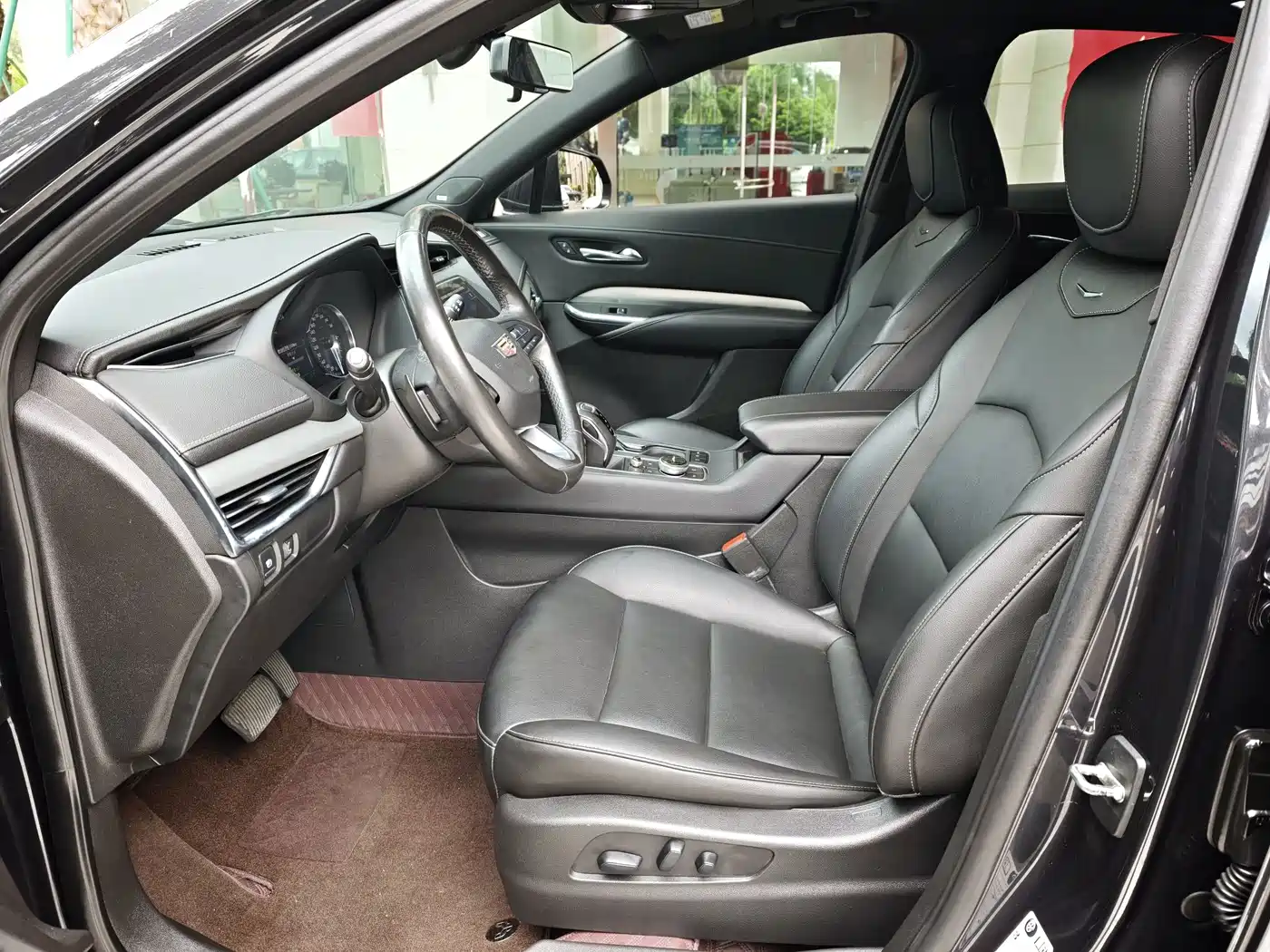 Cadillac XT4 2019 2018 28T FWD Leading Edition