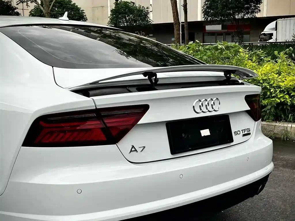 Фото 5 - Audi A7