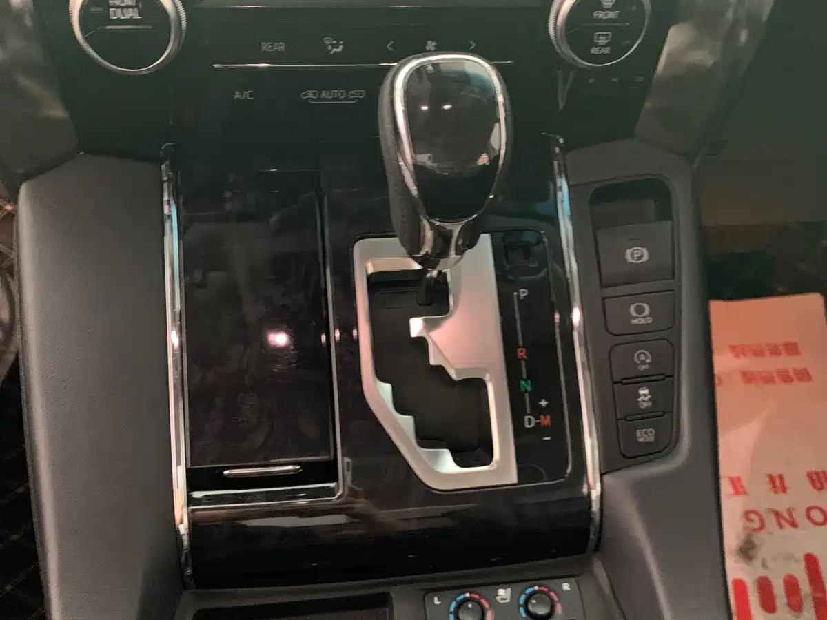 Toyota Alphard 2019 Hybrid 2.5L Premium Edition фото 19