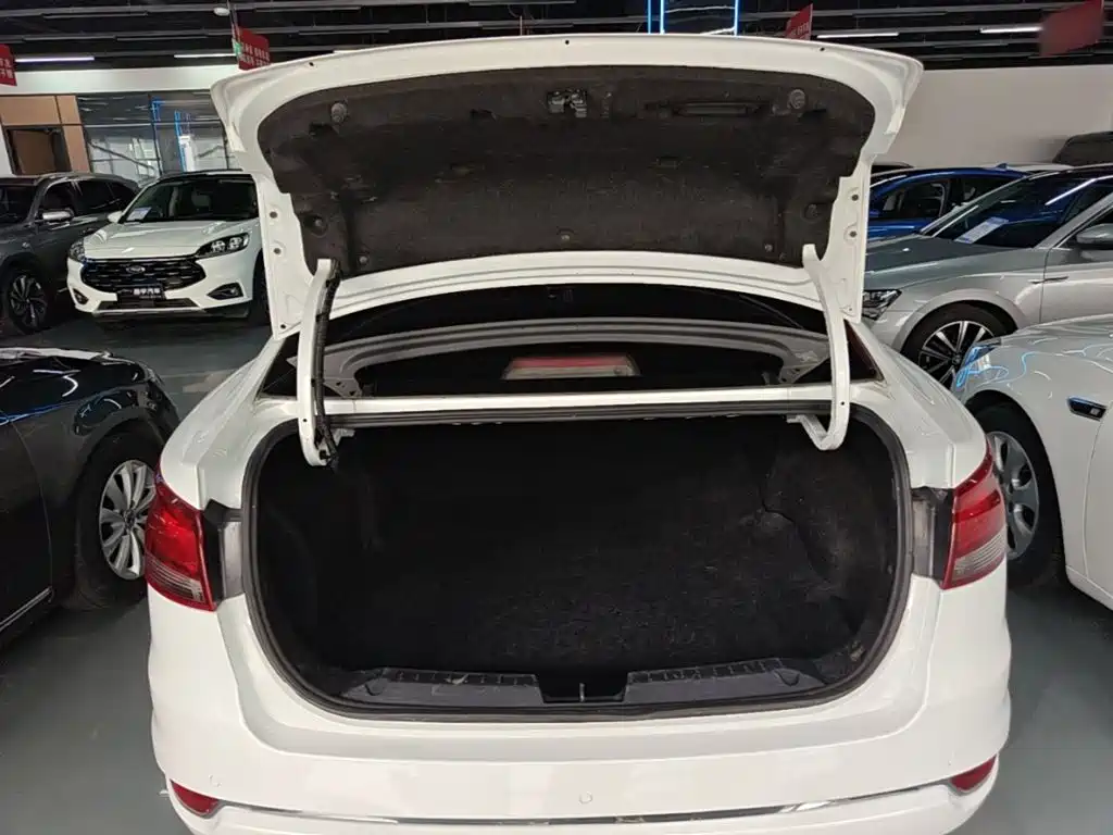 Besturn B50 2016 2016 1.4T Automatic Sport Luxury