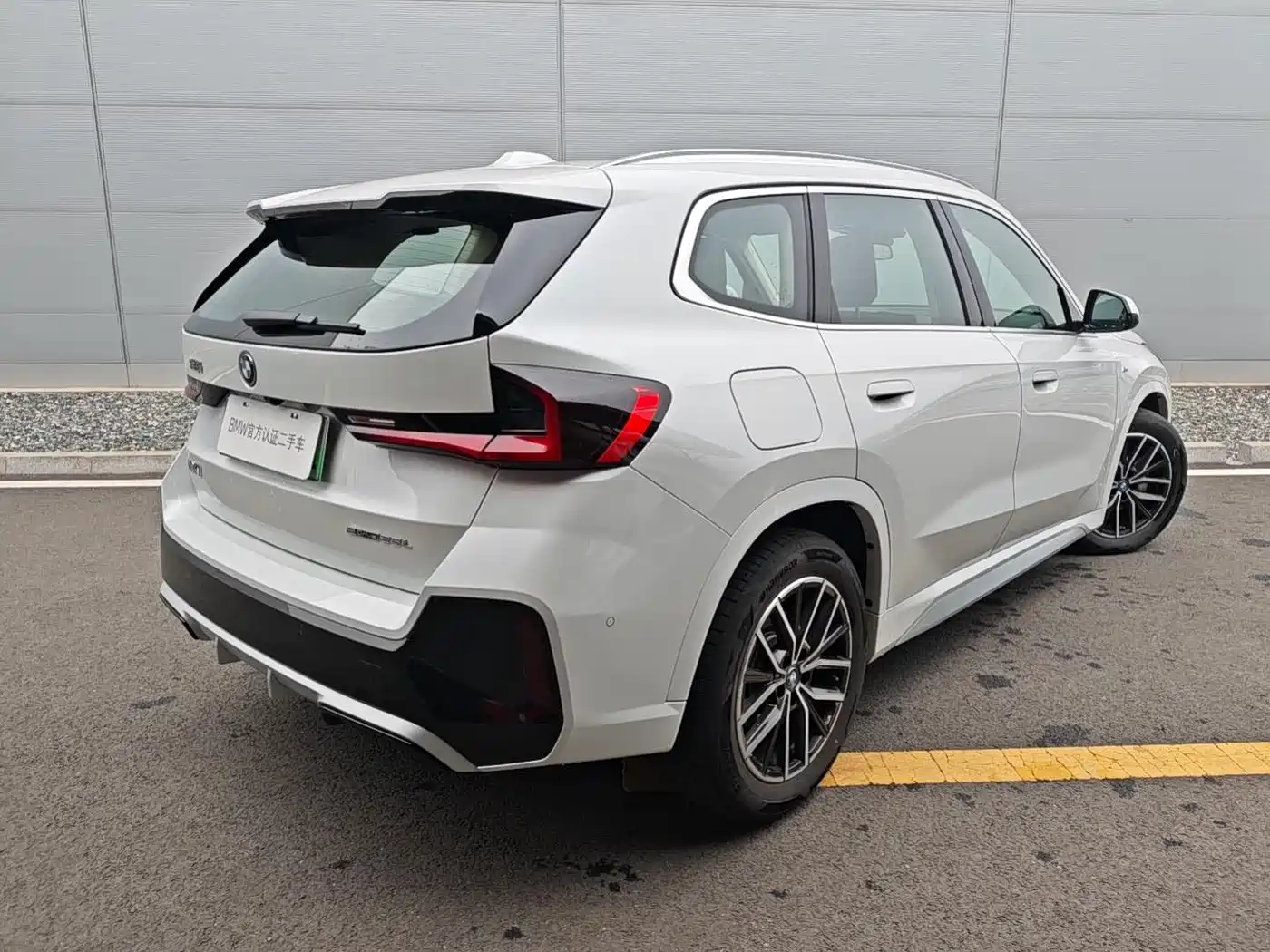 BMW iX1 2025 eDrive25L M Sport Package фото 8