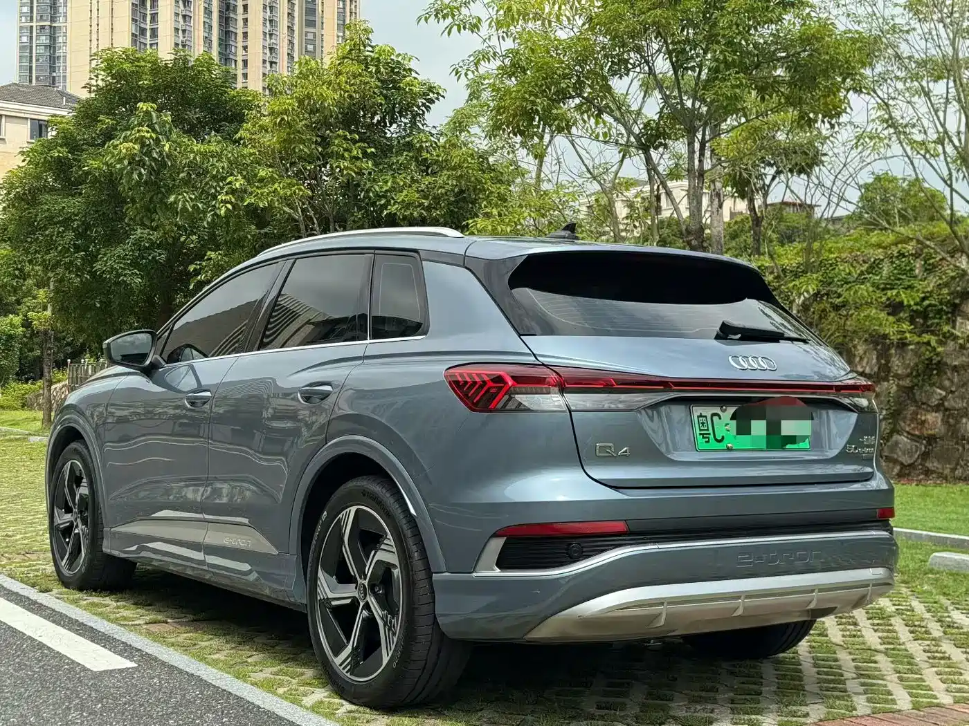 Audi Q4 e-tron 2022 2023 50 e-tron quattro Creation Edition