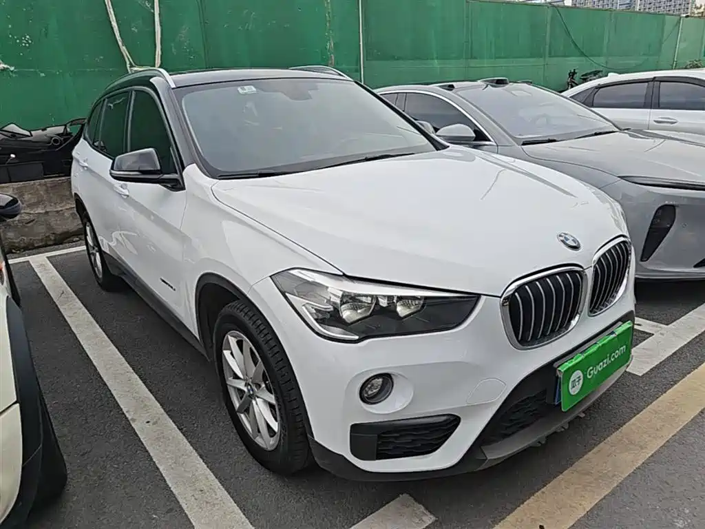 BMW X1 2018 sDrive18Li Fashion Model фото 4