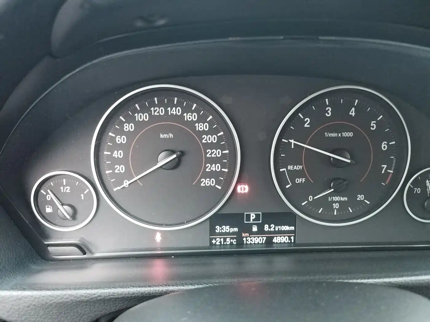 BMW 3 Series 2017 320i M Sport фото 17