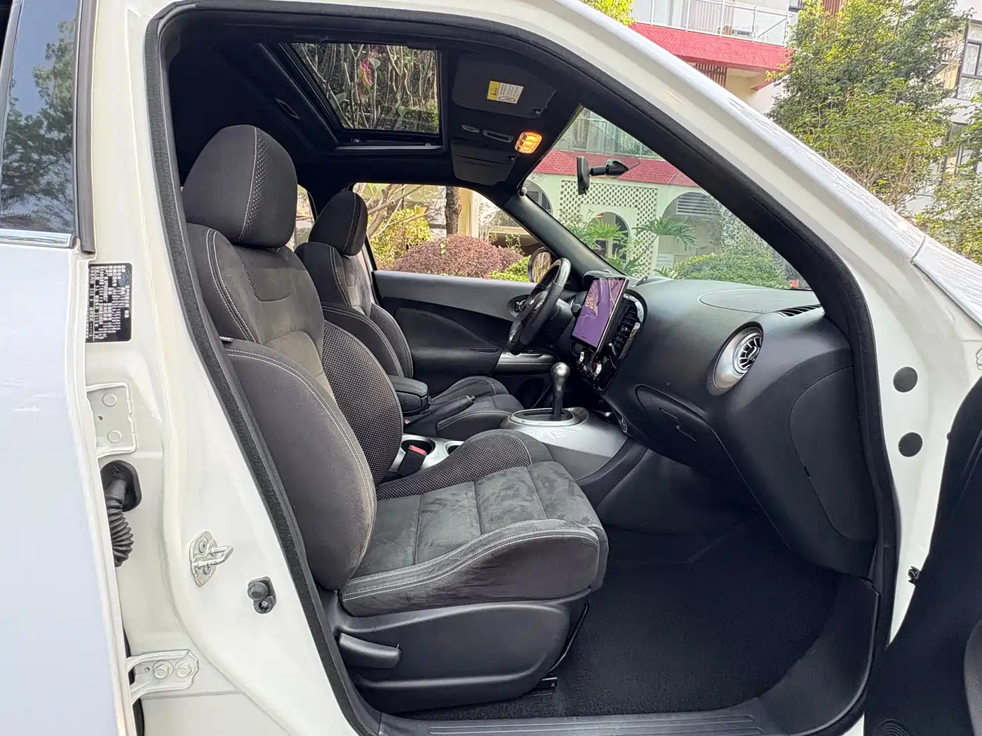 INFINITI ESQ