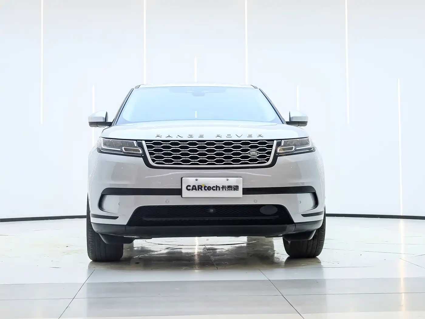 Land Rover Range Rover Velar 2022 250PS фото 3