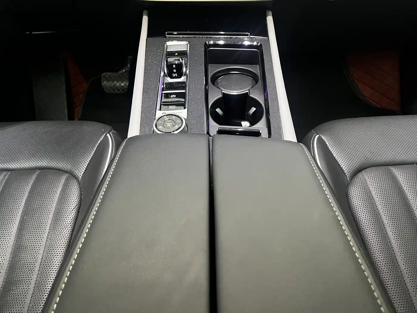 Volkswagen Teramont 2021 380TSI 4WD Premium Luxury Edition фото 6