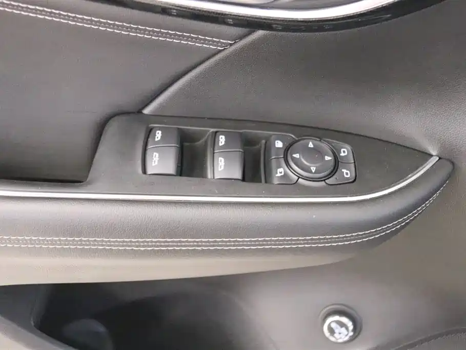 Buick Envision Plus 2021 Envision Plus 652T 5-seater AWD Luxury фото 13