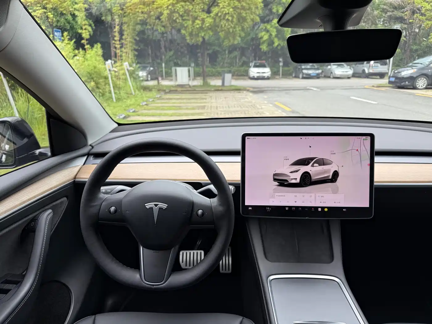 Фото 18 - Tesla Model Y
