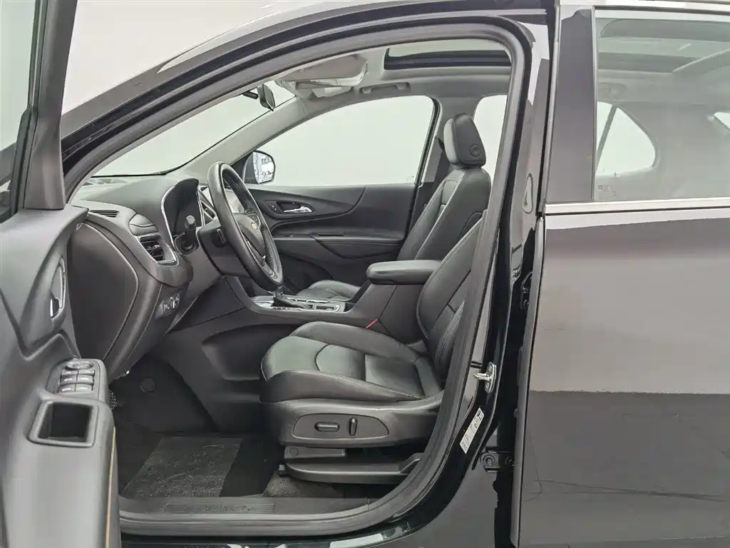 Chevrolet Equinox 2019 535T Auto Control Edition China V фото 10