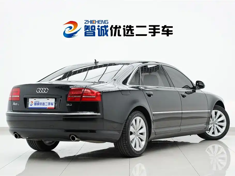 Фото 35 - Audi A8