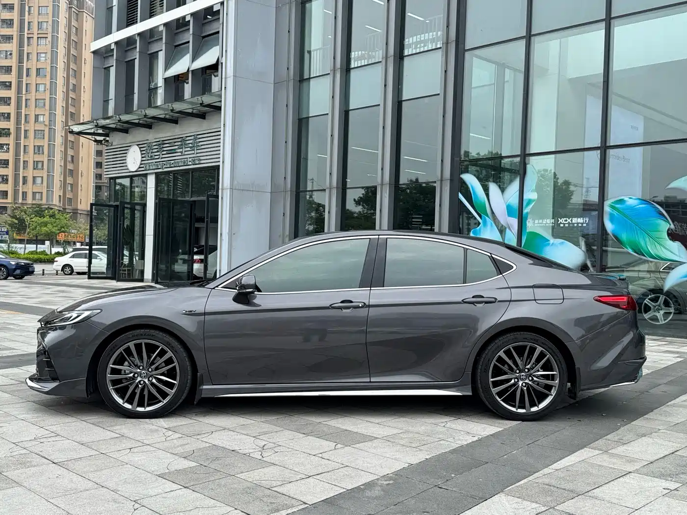 Фото 3 - Toyota Camry