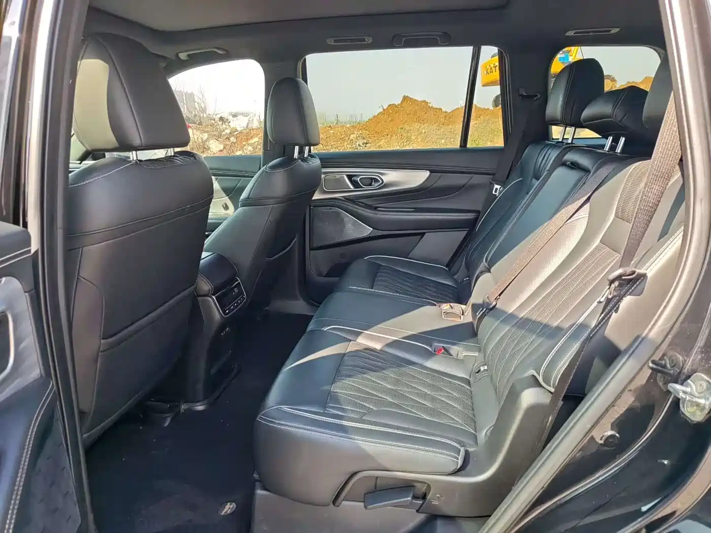 GAC Trumpchi Trumpchi GS8 2022 Pilot Series 2.0TGDI 4WD Luxury Smart Connect Edition (7-Seater) фото 5