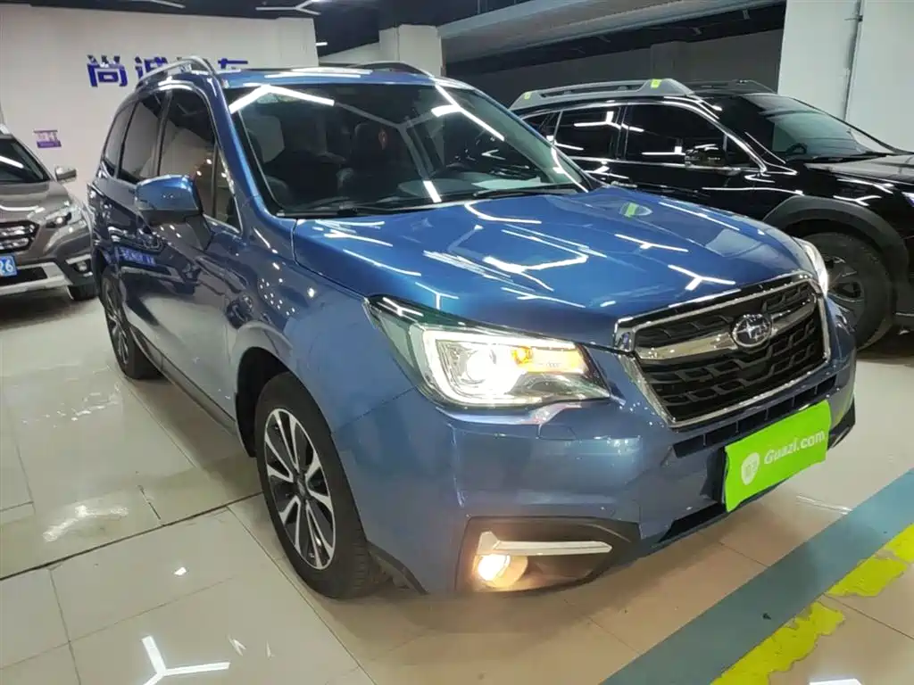 Subaru Forester 2018 2.5i Luxury Navigation Edition фото 4
