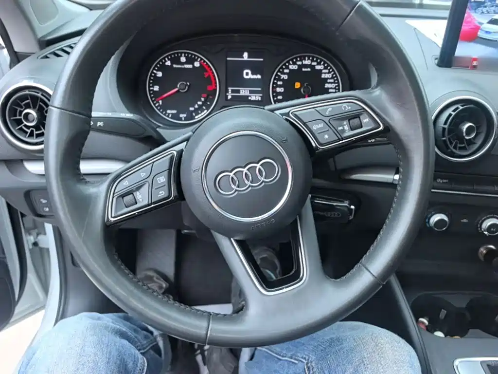 Фото 11 - Audi A3