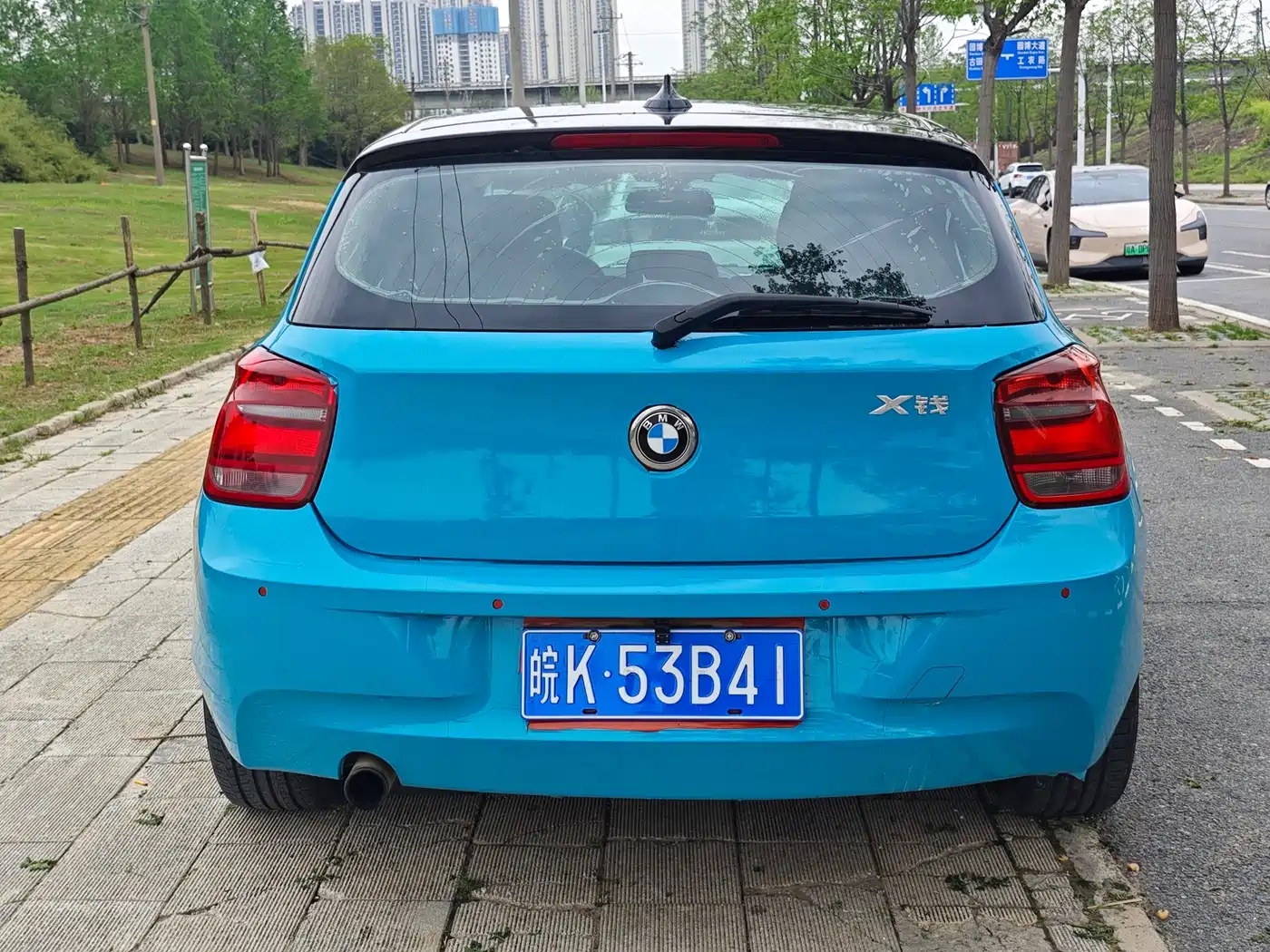 BMW 1 Series (Import) 2013 Facelift 116i Leading Model фото 8