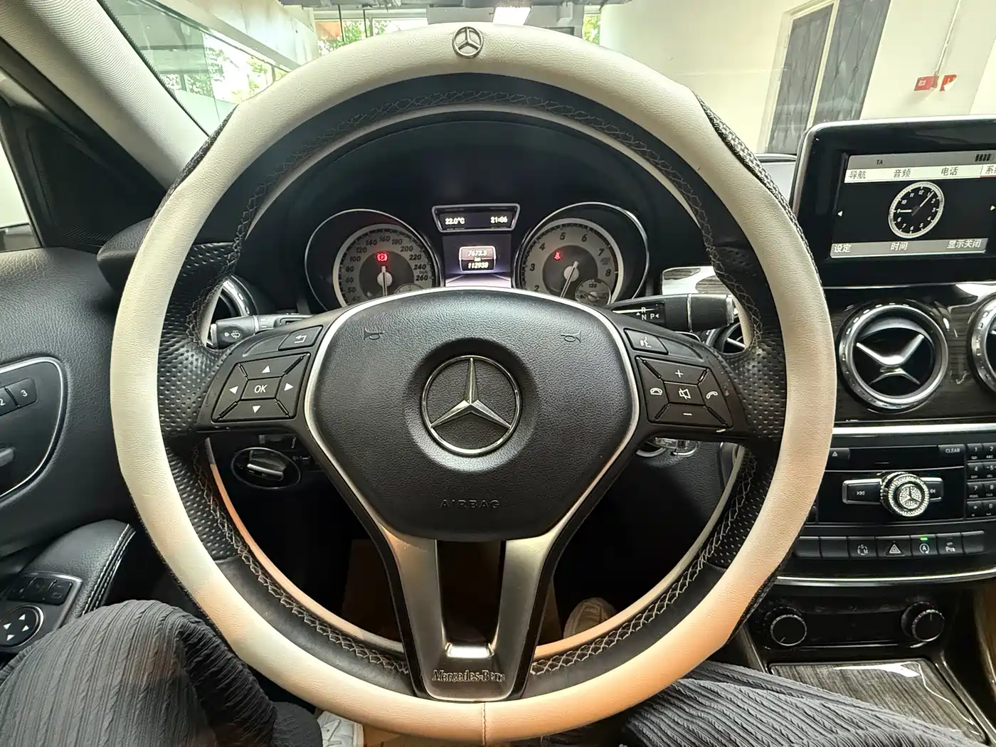 Mercedes-Benz GLA 2015 GLA 200 Dynamic фото 24