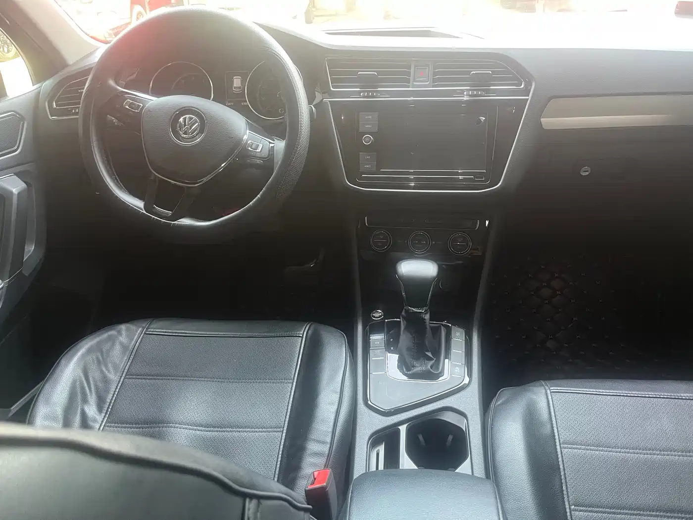 Volkswagen Tiguan L 2019 330TSI Automatic 2WD Panorama Comfort Edition China VI фото 6