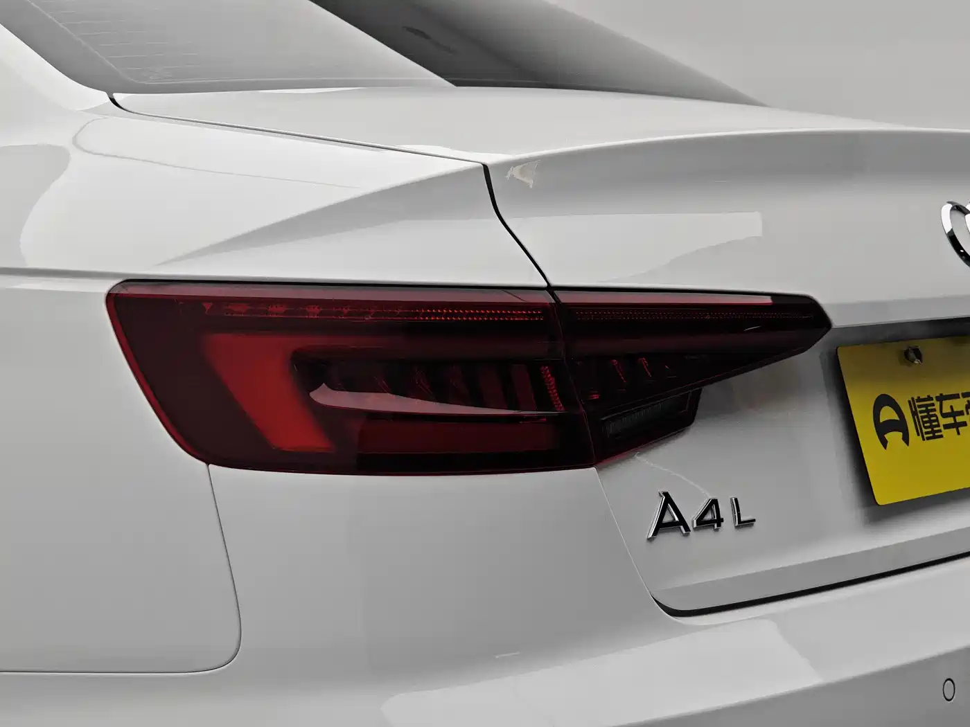Audi A4L 2018 30th Anniversary 45 TFSI quattro Personality Sport фото 15
