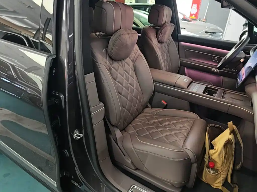 NIO ES8 2025 2025 Model 6-Seat Executive Luxury Edition
