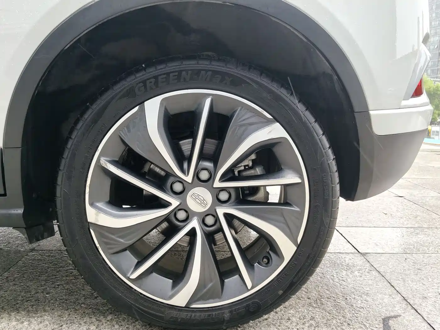 GEELY AUTOMOBILE EMGRAND GSE