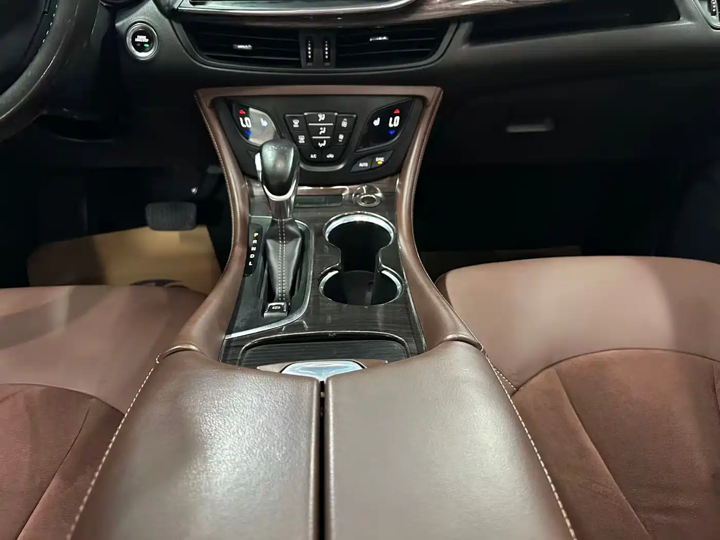 Buick Envision Plus 2016 20T 2WD Elite фото 12