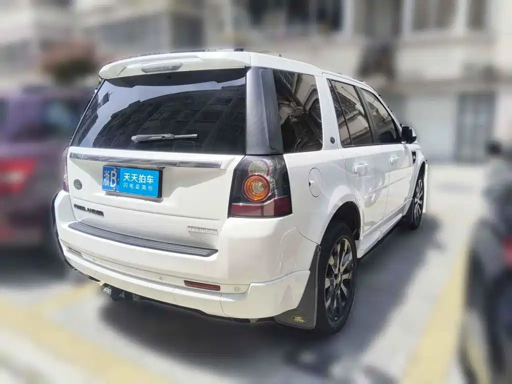 Land Rover Freelander 2 2014 2014 2.0T Si4 SE Gasoline Edition