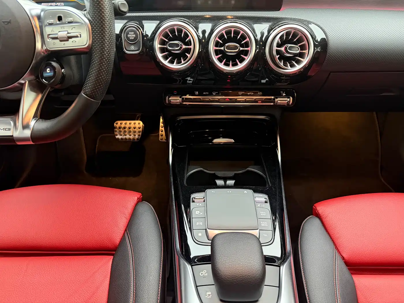 Mercedes-Benz A-Class AMG 2022 AMG A 35 L 4MATIC фото 8