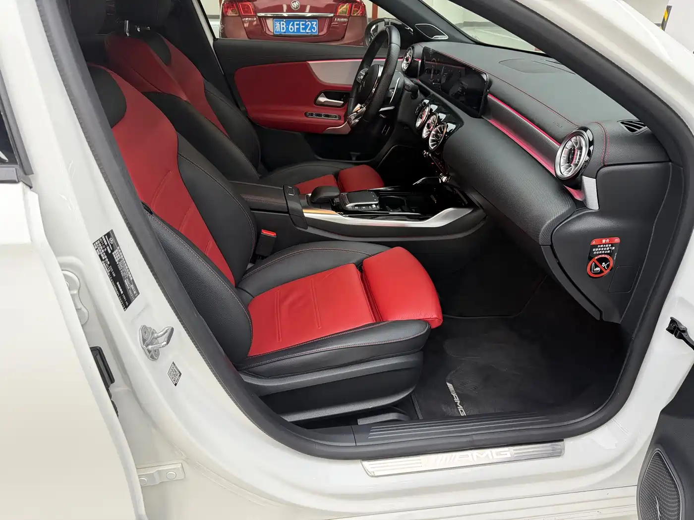 Mercedes-Benz A-Class AMG 2022 AMG A 35 L 4MATIC фото 11
